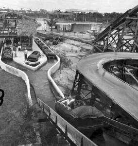 Pirates World log flume